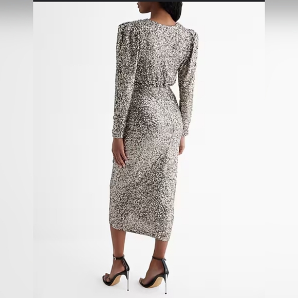 NWT!Express Sequin Silver V-Neck Puff Sleeve Ruched Midi Sheath Dress Size XS - Picture 4 of 15